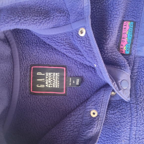 KIDS - Gap Purple Fleece Pullover - Picture 3 of 4